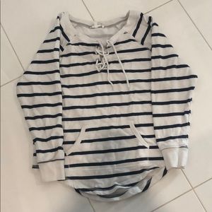 VS Sweater